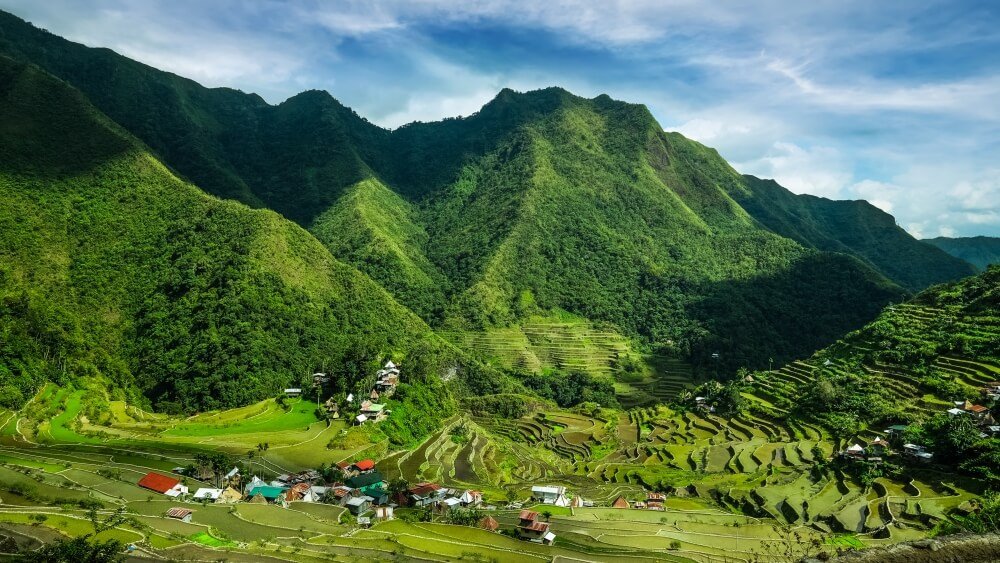 What natural wonders to visit in the Philippines