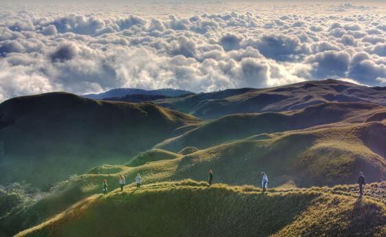 Mt Pulag is one of the natural wonders of the Philippines
