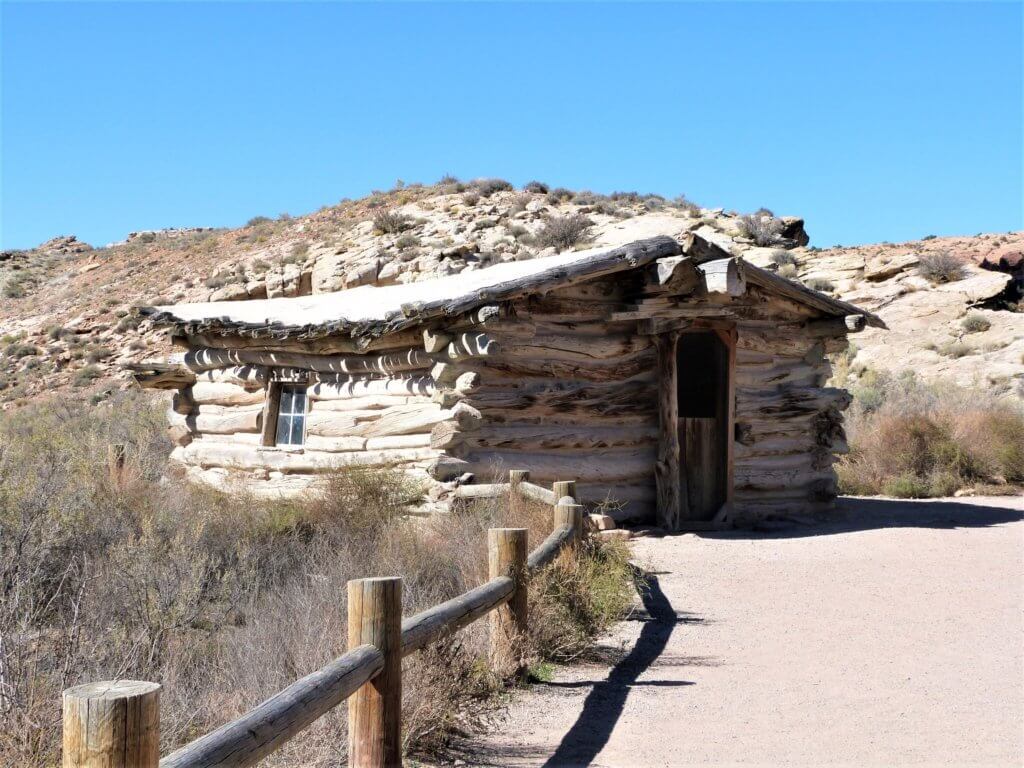 The Ultimate Guide to Arches National Park - Wandering with a Dromomaniac