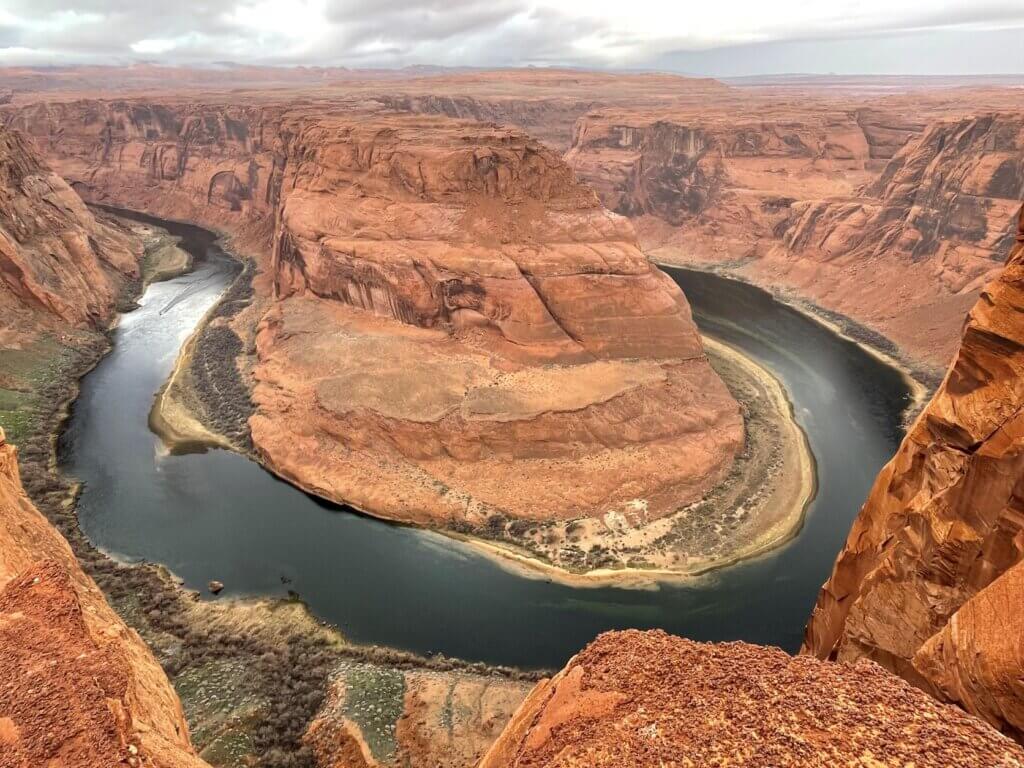 Easy hike to horseshoe bend overlook