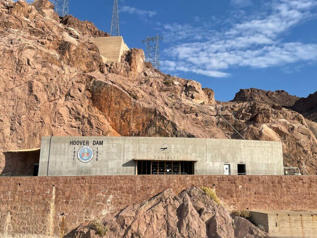 self-guided tour of the Hoover Dam visitor center
