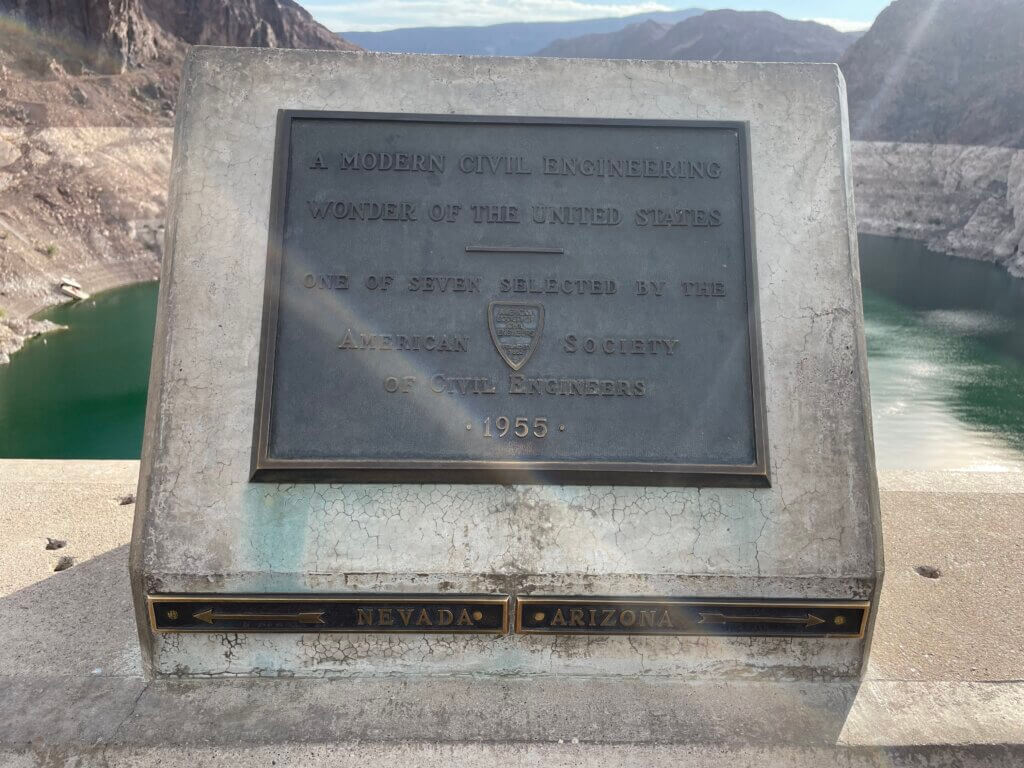 on two states on Hoover Dam