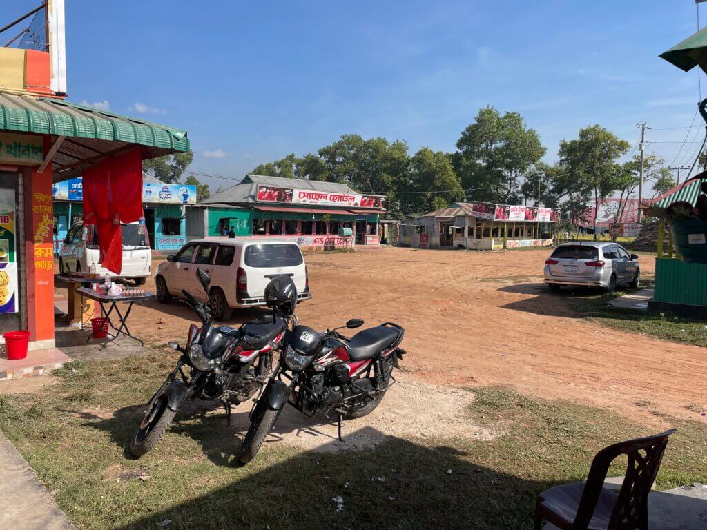 places to eat in Bangladesh