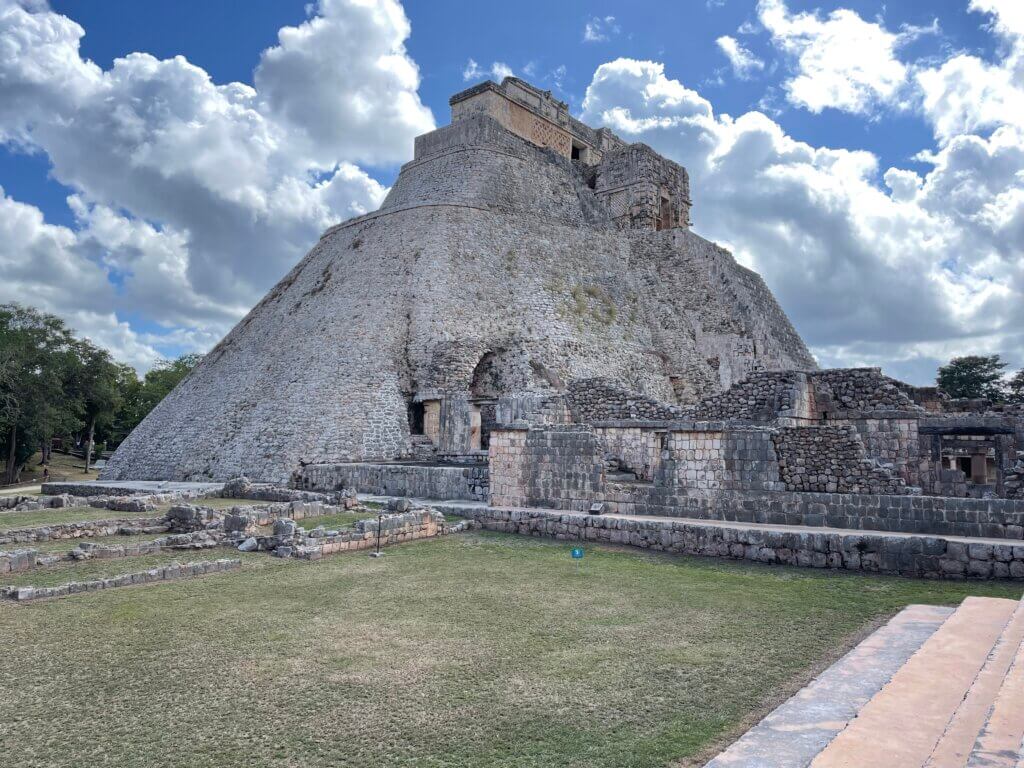 where to see mayan ruins